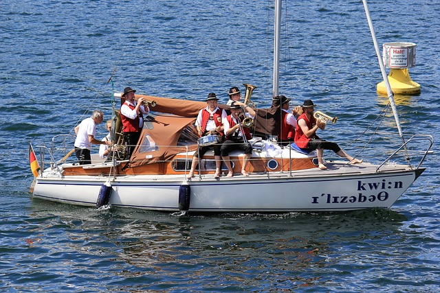 同时他在场 同时他在场